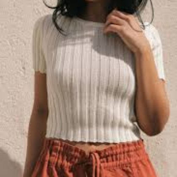 Kordal Studio Tops - Kordal Celine Cropped Knit Tee Size S